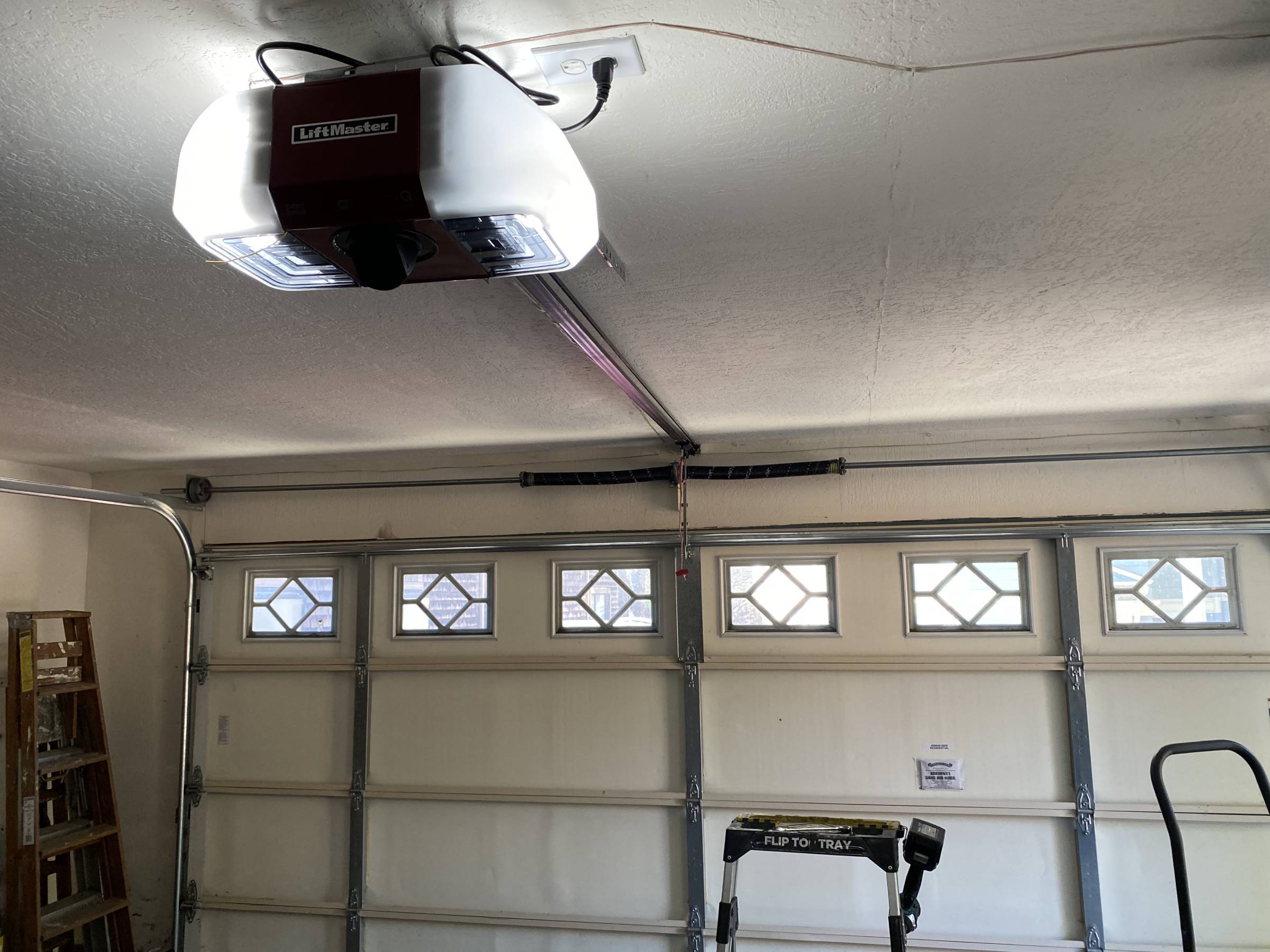 How do I Choose a Garage Door Opener